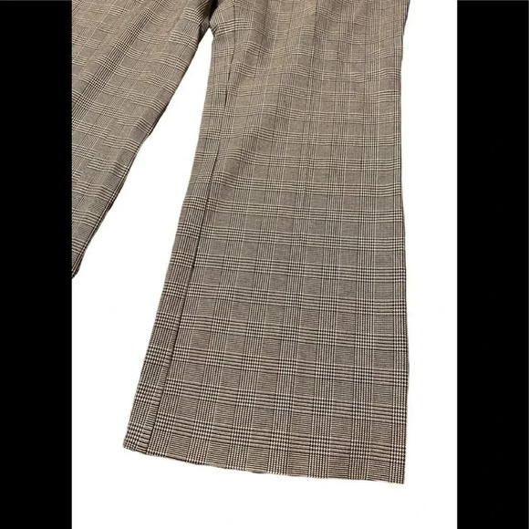 Anthropologie The Essential Flare Trouser - Picture 4 of 10